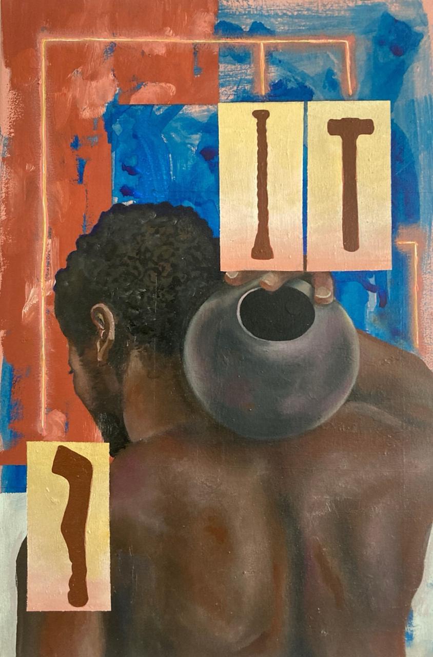 Homem segurando vaso